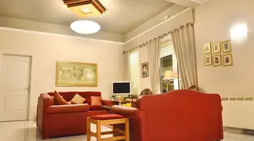 Ioni Hotel