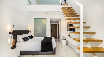 Ionis Art Luxury Suites