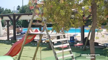 Iraklis Apartments Stalis