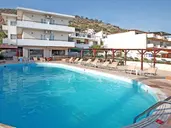 Iraklis Apartments