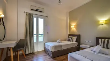 Iraklis Apartments