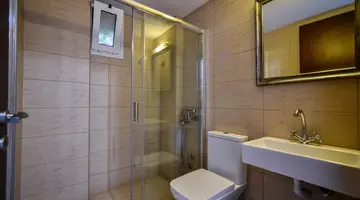 IRAKLIS APARTMENTS