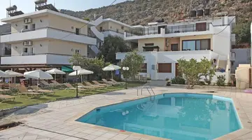 Iraklis Apartments