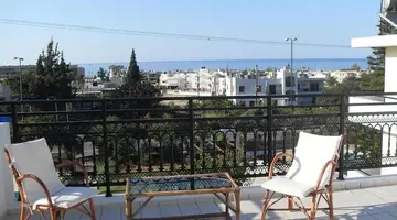 Iraklis Apts