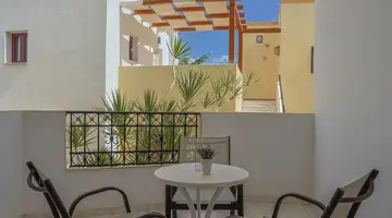 Irida Apartments