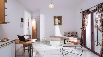 Irida Hotel Apartments