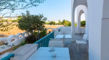 Iris Boutique Hotel