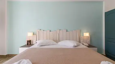 IRIS BOUTIQUE HOTEL