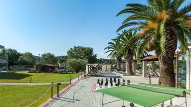 Iris Hotel