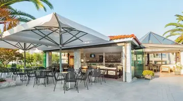 Iris Hotel