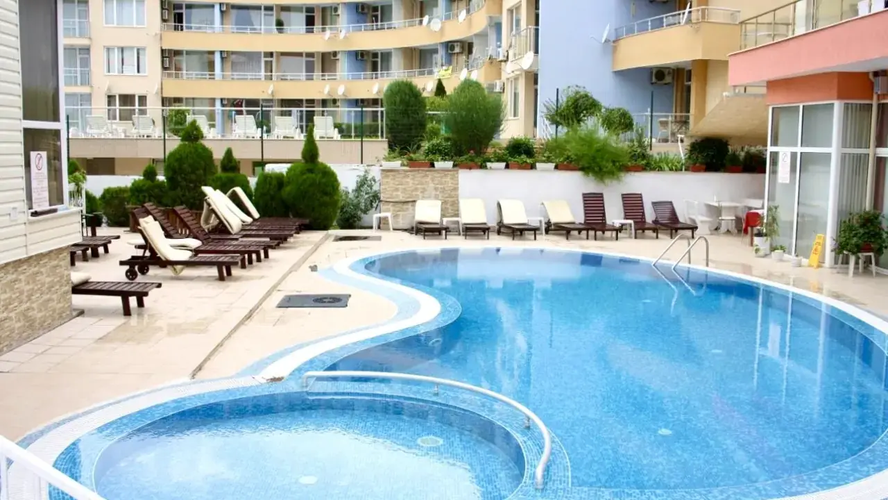 Iris (St. Vlas)