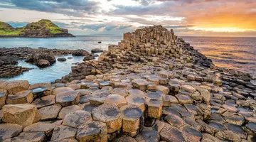 Irlandia i Irlandia Północna - legendy wykute w skałach