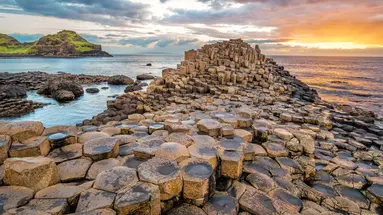Irlandia i Irlandia Północna - legendy wykute w skałach