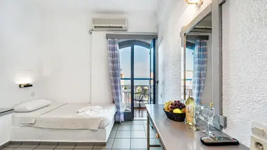 IRO HOTEL