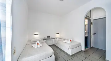 Iro Hotel