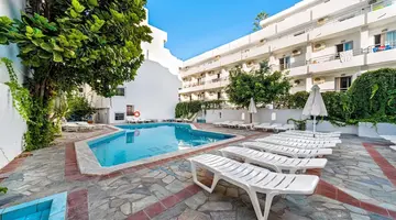 Iro Hotel