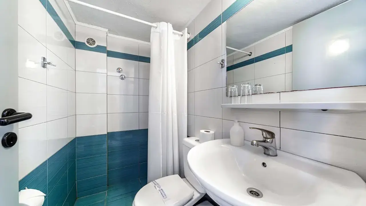 Iro Hotel