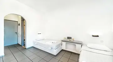 Iro Hotel