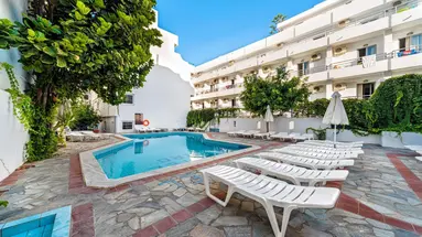 Iro Hotel