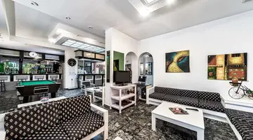 Iro Hotel
