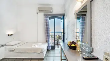 Iro Hotel