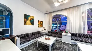 Iro Hotel