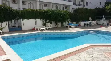 Iro Hotel
