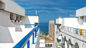 Iro Hotel