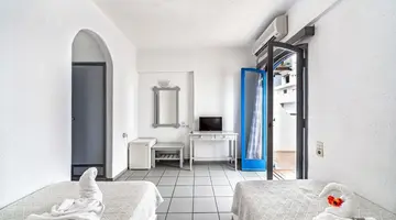 IRO HOTEL