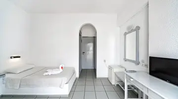 Iro Hotel