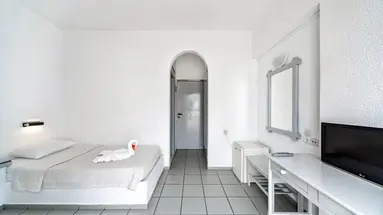 Iro Hotel