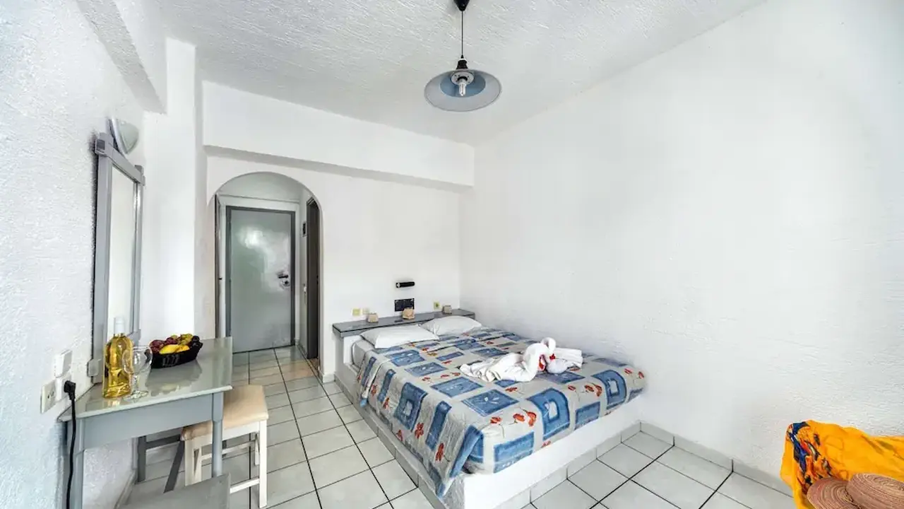 Iro Hotel