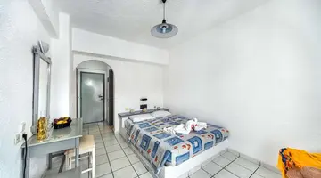 Iro Hotel