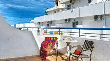 Iro Hotel