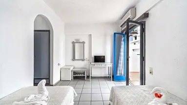 Iro Hotel