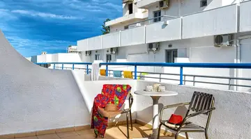 Iro Hotel