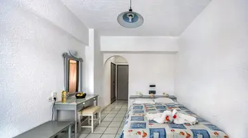 Iro Hotel