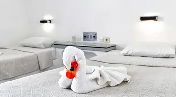 Iro Hotel