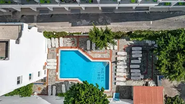 Iro Hotel