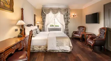Iron Gate Hotel & Suites Prague by BHG