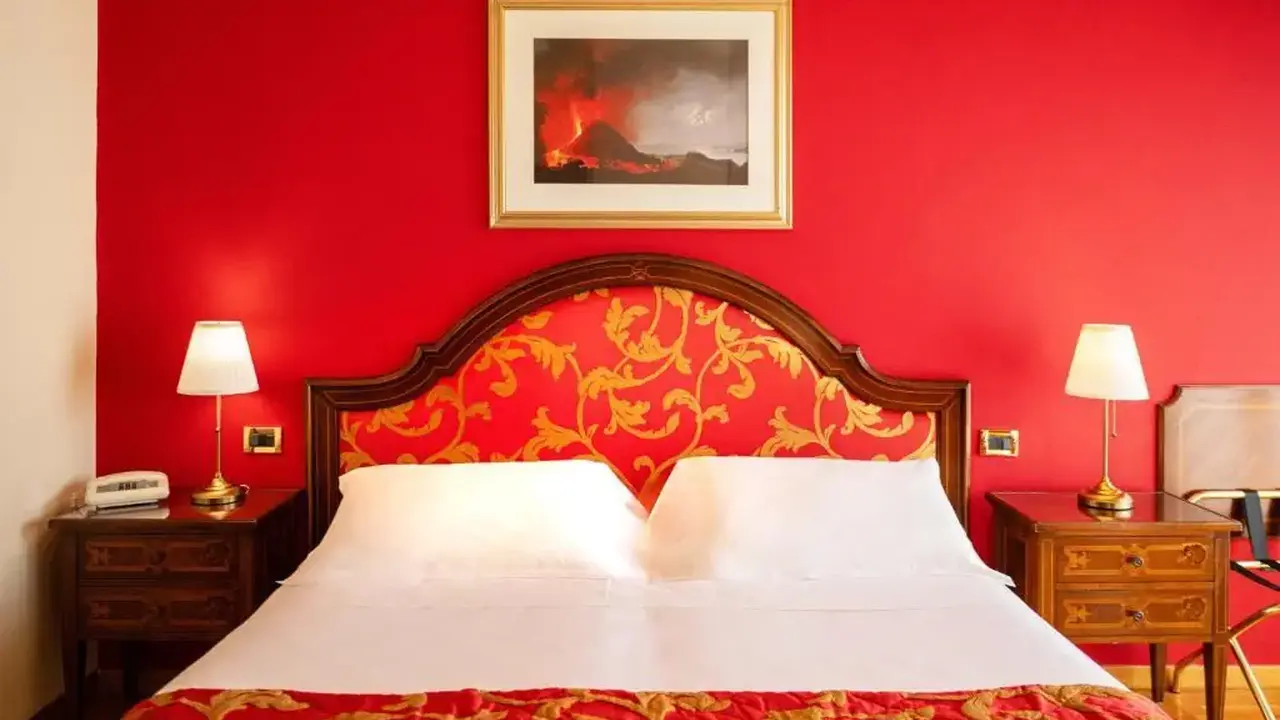 ISABELLA HOTEL