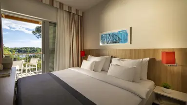 Isabella Island Hotel