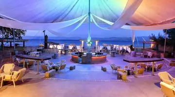 ISLAND BEACH RESORT (ADULTS ONLY)