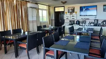 Island Paradise Inn
