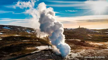 Islandia - Białe Noce na Czarnej Plaży