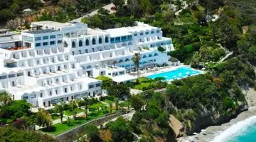 ISTRON BAY HOTEL