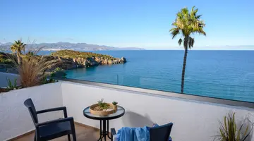 ISTRON BAY