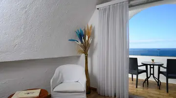 ISTRON BAY