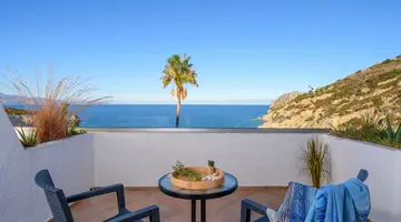 ISTRON BAY
