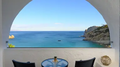 ISTRON BAY
